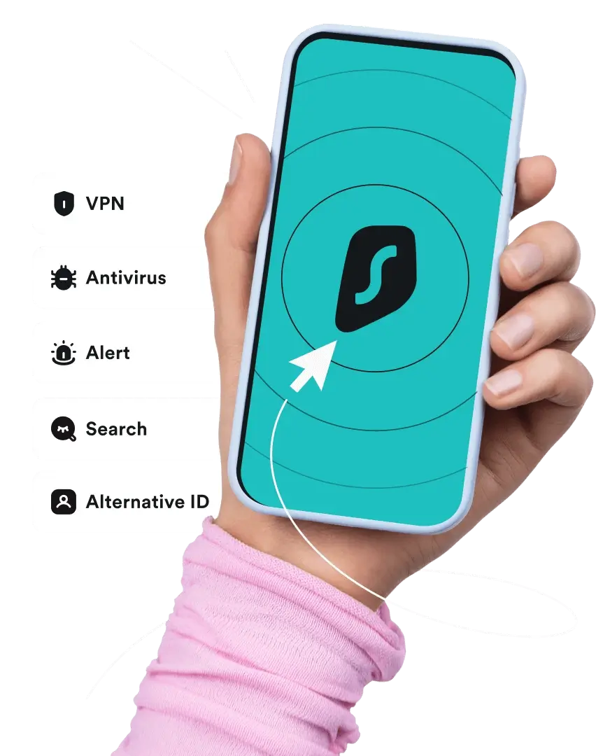 Eine Hand, die ein Smartphone mit dem Logo von Surfshark hält. Im Hintergrund  sind mehrere Tabs mit allen Surfshark-Produkten zu sehen.